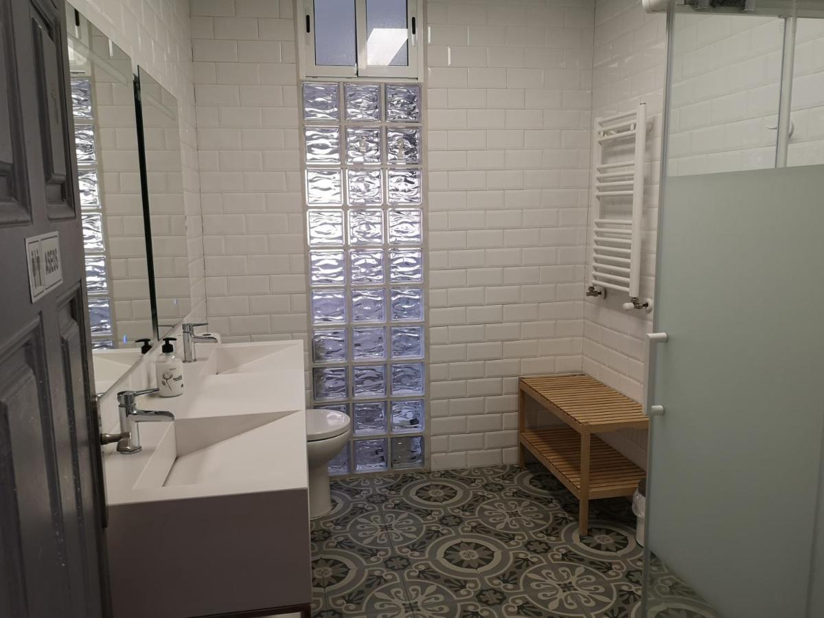 Hostal Del Arquitecto บิโตเรีย-กัสเตซ ภายนอก รูปภาพ