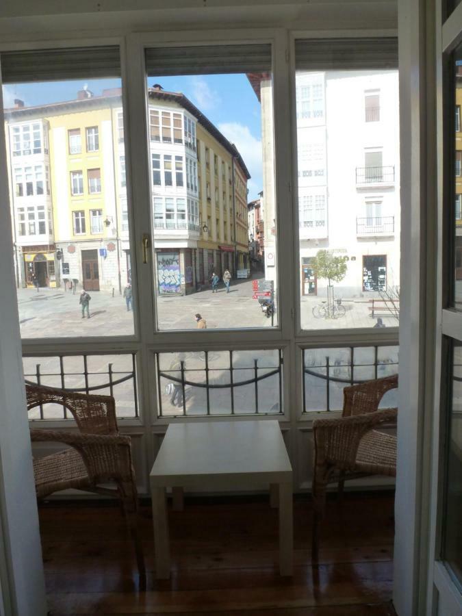 Hostal Del Arquitecto บิโตเรีย-กัสเตซ ภายนอก รูปภาพ