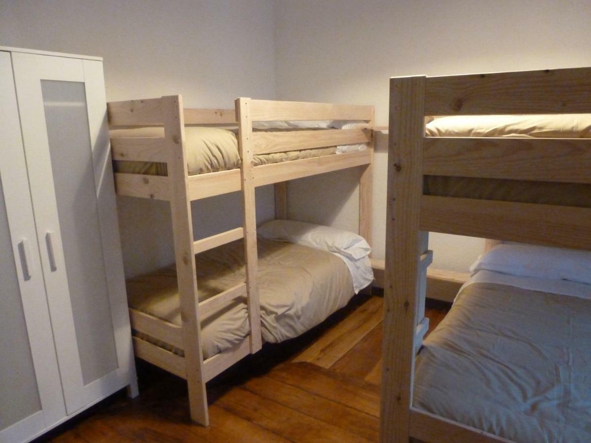 Hostal Del Arquitecto บิโตเรีย-กัสเตซ ภายนอก รูปภาพ