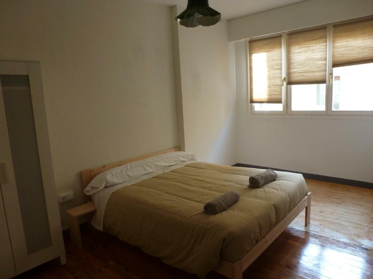 Hostal Del Arquitecto บิโตเรีย-กัสเตซ ภายนอก รูปภาพ